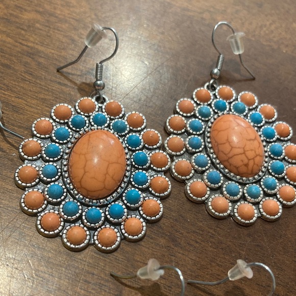 Colorful Earring Bundle - Picture 5 of 5